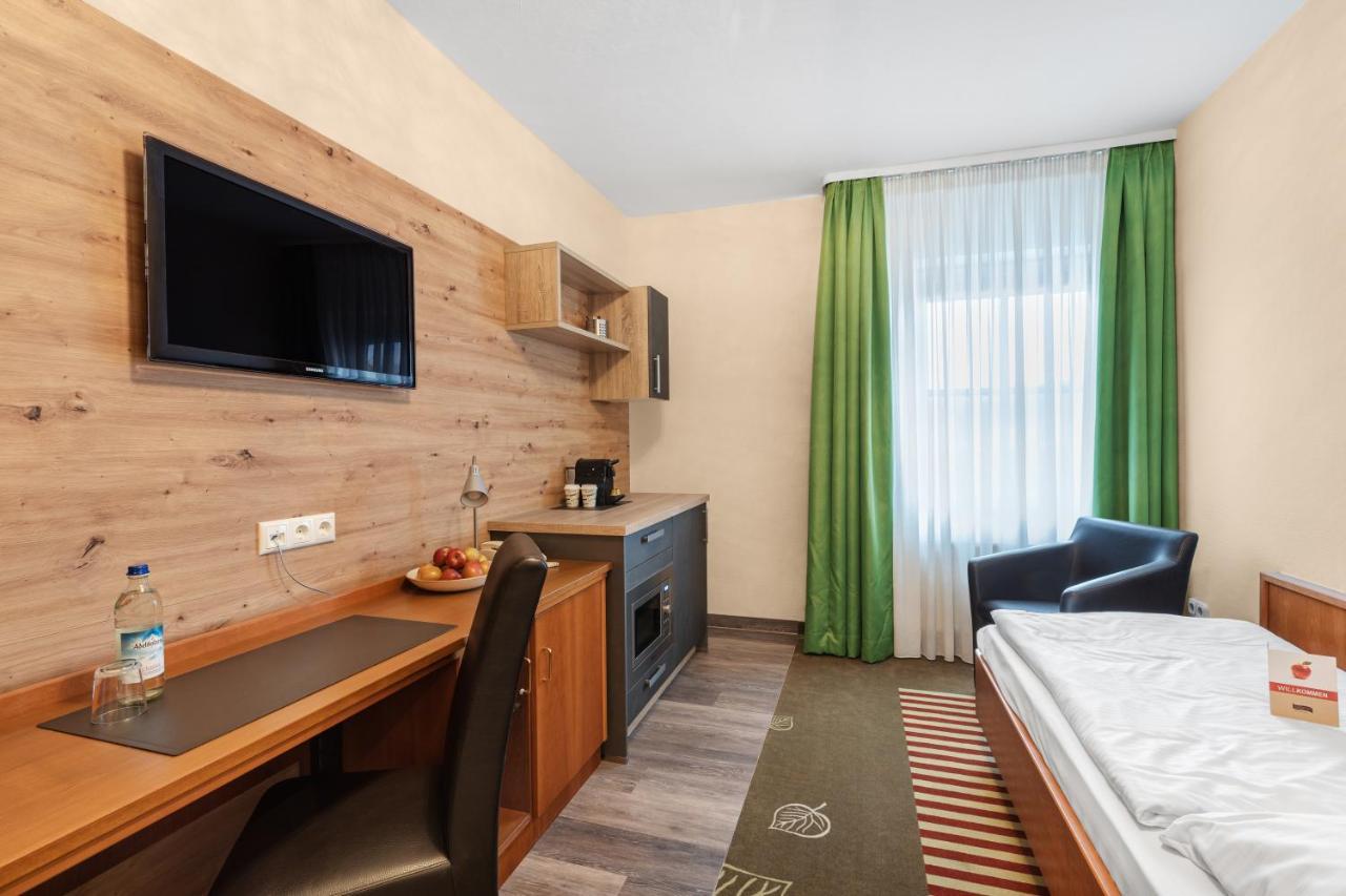 Schieners Hotel & Apfelhof Apartments Wemding ภายนอก รูปภาพ