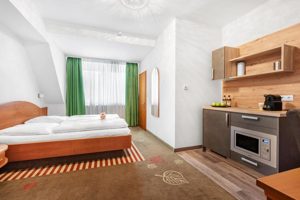 Schieners Hotel & Apfelhof Apartments Wemding ภายนอก รูปภาพ